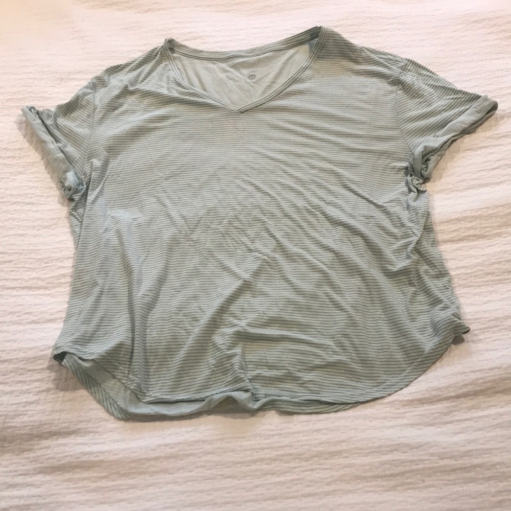 Lululemon V-neck short sleeve T-shirt